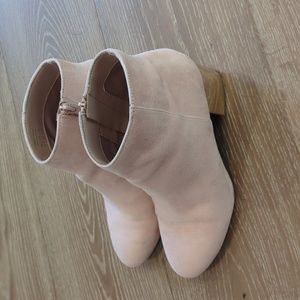 Aldo blush faux suede booties with gold heel